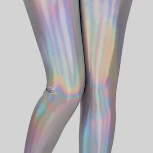 💪🏻♥️💪🏻• 💋 Curves in Combat x Metallic Slayyyyy Vibes